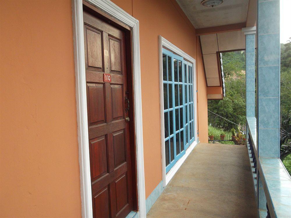 Oyo 851 On Hill Residence Patong Bagian luar foto