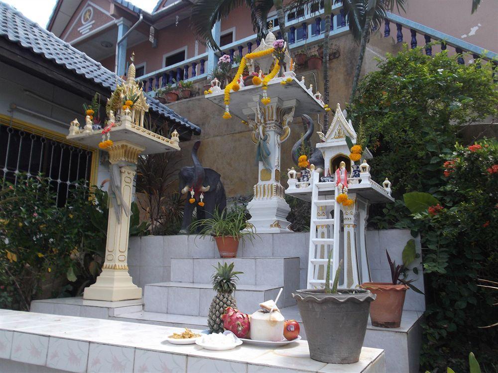 Oyo 851 On Hill Residence Patong Bagian luar foto