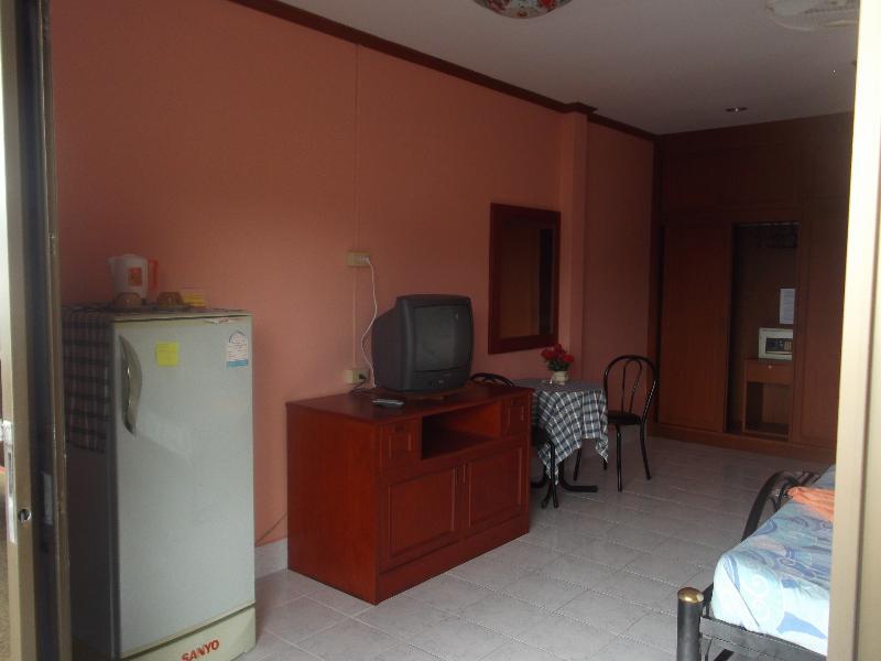 Oyo 851 On Hill Residence Patong Bagian luar foto