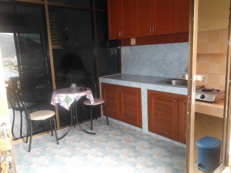 Oyo 851 On Hill Residence Patong Bagian luar foto