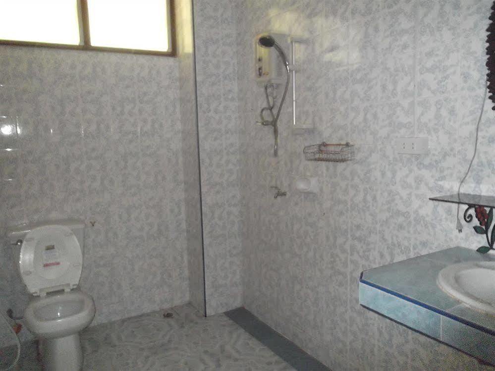 Oyo 851 On Hill Residence Patong Bagian luar foto